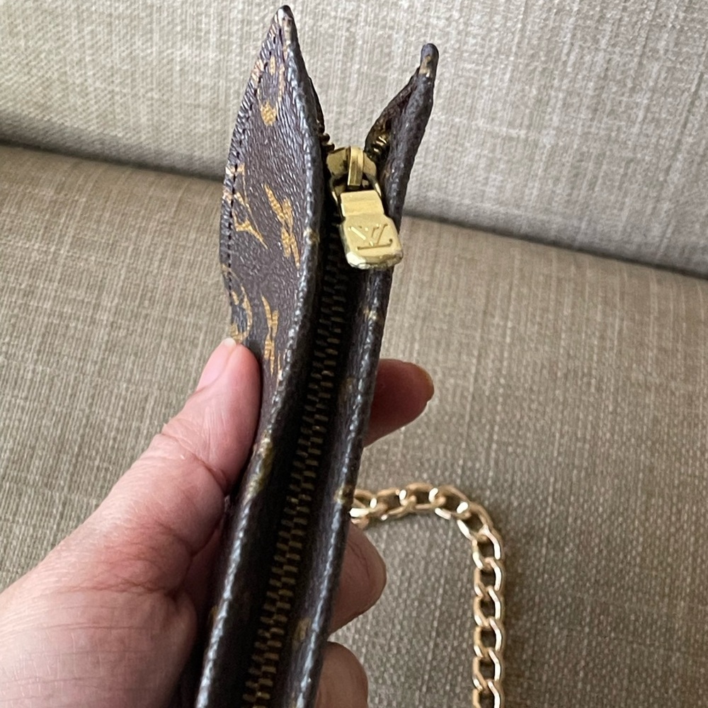 Authentic Louis Vuitton monogram wristlet pouch (7D136) - Picture 13 of 13